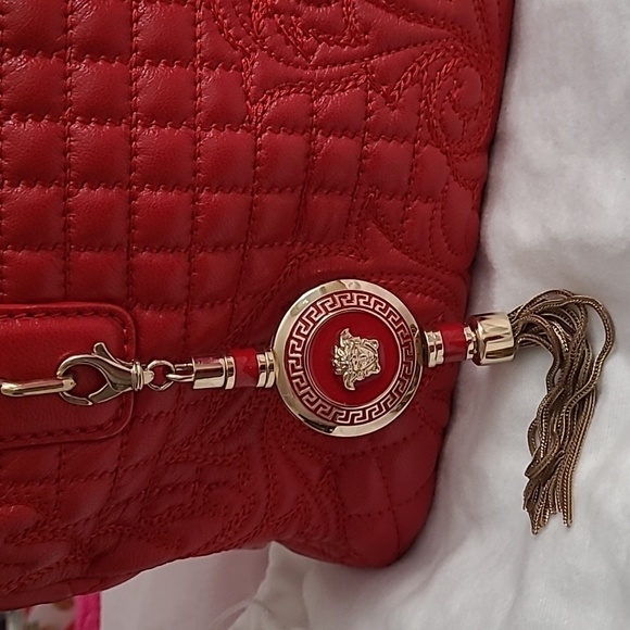 Gianni Versace - Picture 2 of 16